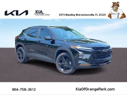 Used 2025 Chevrolet Trax ACTIV w/ Driver Confidence Package FWD image 1