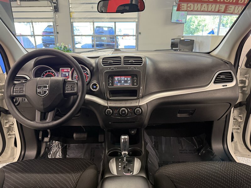 Used 2018 Dodge Journey SE FWD image 28
