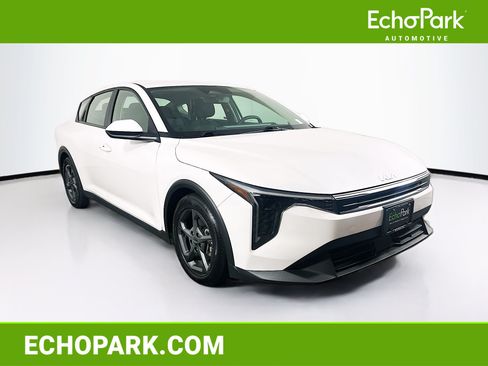 Used 2025 Kia K4 FWD image 1