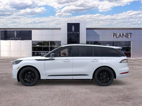New 2026 Lincoln Aviator Reserve AWD/4WD image 3