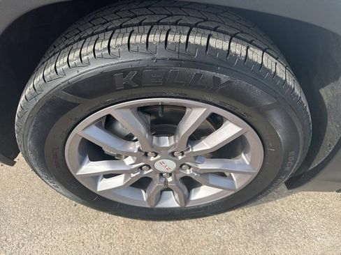 Used 2023 GMC Terrain SLT image 19