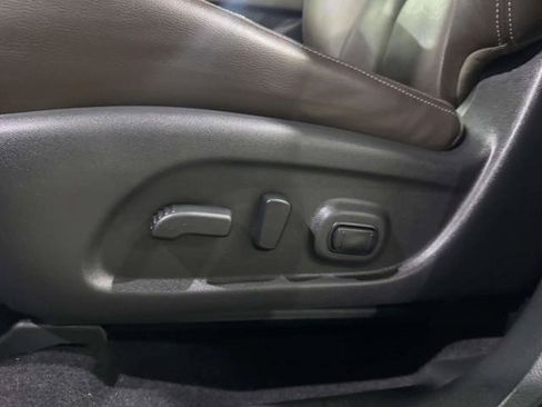 Used 2017 Nissan Murano Platinum FWD image 19