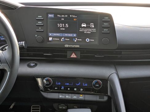 Used 2026 Hyundai Elantra Sport image 18