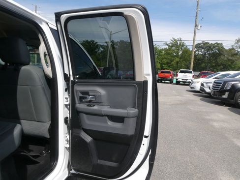 Used 2016 RAM 1500 Classic SLT RWD image 23