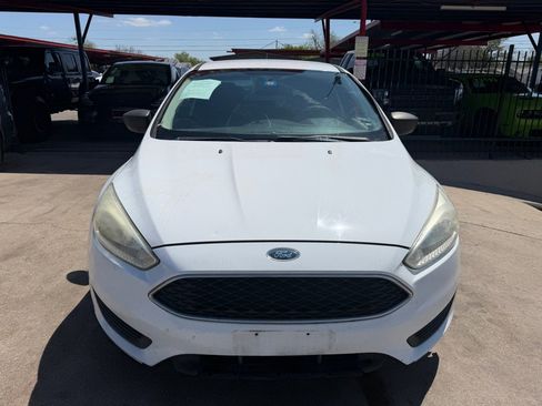 Used 2016 Ford Focus S image 4