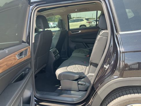 New 2026 Volkswagen Atlas SE FWD image 24