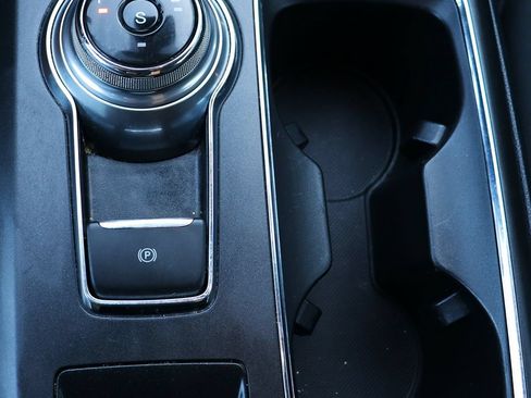 Used 2019 Ford Fusion SE FWD image 51
