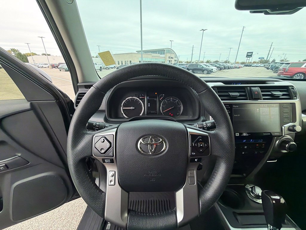 Used 2020 Toyota 4Runner Limited w/ Convenience Package AWD/4WD image 19