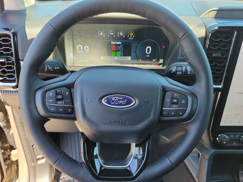 New 2026 Ford Ranger Lariat w/ FX4 Off-Road Package AWD/4WD image 16