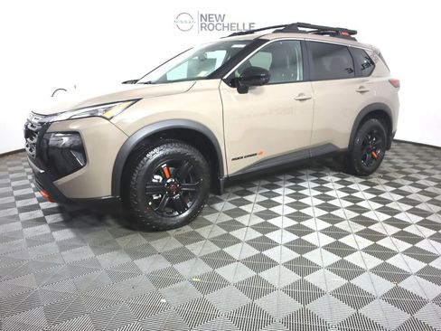 New 2026 Nissan Rogue SV w/ Rock Creek Premium Package AWD/4WD image 4