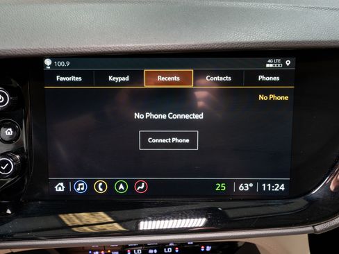 Used 2022 Buick Envision Avenir w/ Technology Package II image 21