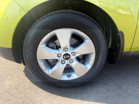 Used 2017 Kia Soul image 7