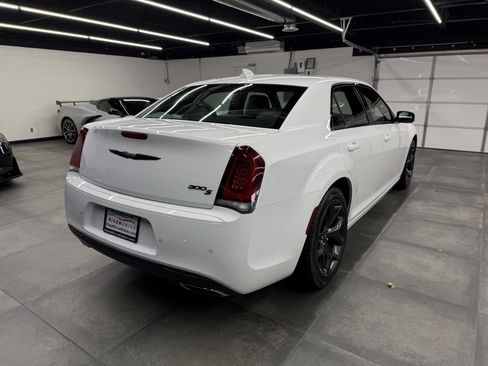 Used 2023 Chrysler 300 S image 7