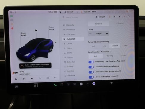 Used 2021 Tesla Model Y Long Range AWD/4WD image 45