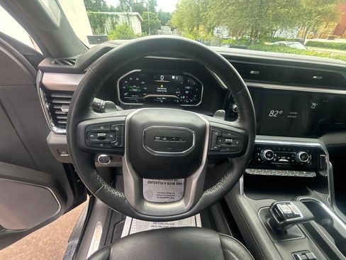 Used 2023 GMC Sierra 1500 Denali w/ Technology Package AWD/4WD image 13