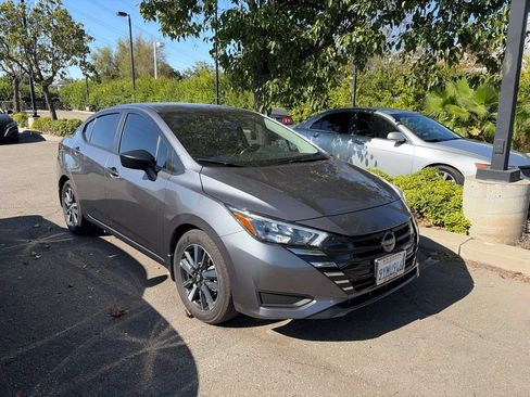 Used 2025 Nissan Versa S w/ S Plus Package FWD image 1