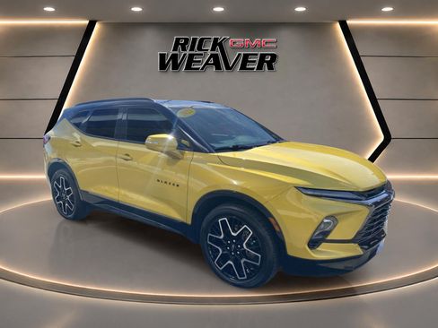 Used 2023 Chevrolet Blazer RS w/ Driver Confidence II Package AWD/4WD image 12