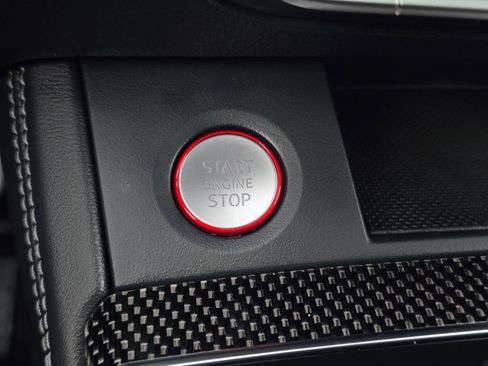 Used 2023 Audi SQ5 Prestige w/ Prestige Package image 44