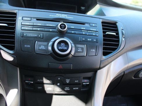 Used 2010 Acura TSX Sedan image 25