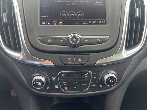 Used 2022 Chevrolet Equinox LT image 26