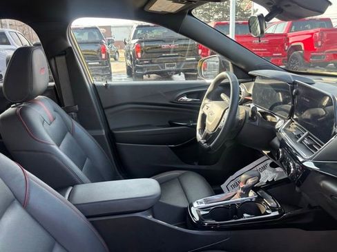 Certified 2024 Chevrolet Trax RS w/ Driver Confidence Package image 14