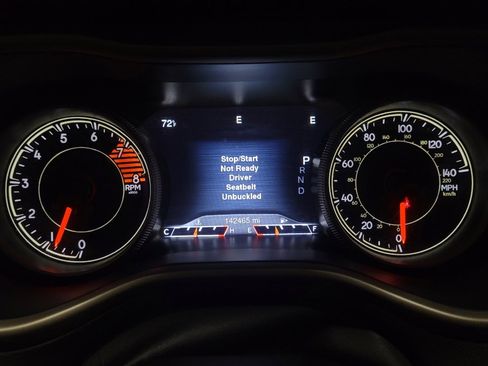 Used 2016 Jeep Cherokee Limited w/ Technology Group AWD/4WD image 23
