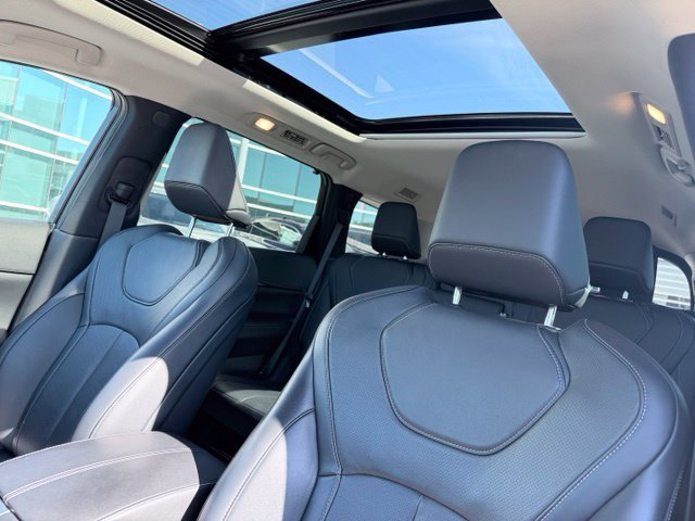 Used 2023 INFINITI QX60 Luxe w/ Cargo Package AWD/4WD image 13
