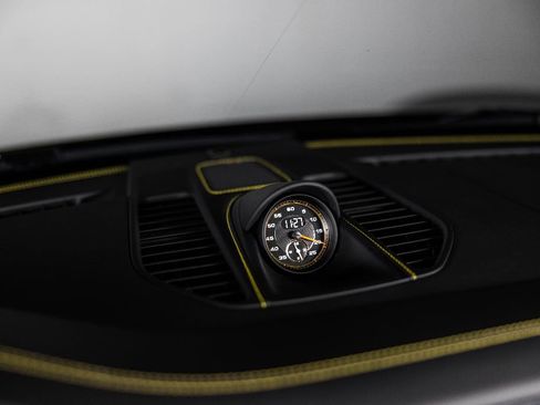 Used 2019 Porsche 911 GT3 RWD image 27
