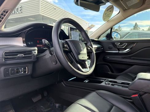 Certified 2024 Lincoln Corsair Premiere w/ Equipment Group 101A image 12