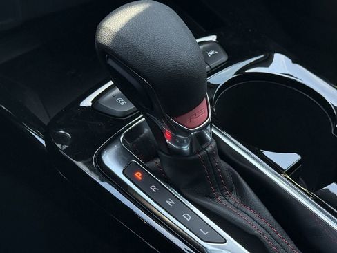 New 2026 Chevrolet Trax RS w/ Sunroof Package FWD image 15