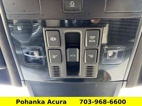 Used 2023 Volkswagen Tiguan SE R-Line FWD image 19