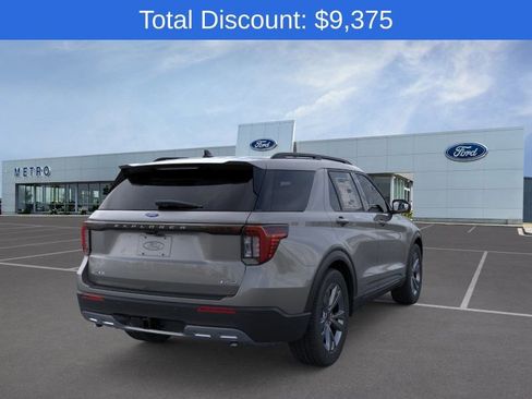 New 2026 Ford Explorer Active w/ Active Comfort Package AWD/4WD image 8