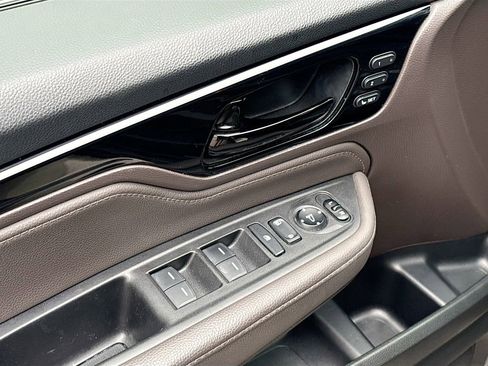 Used 2022 Honda Odyssey Touring image 18