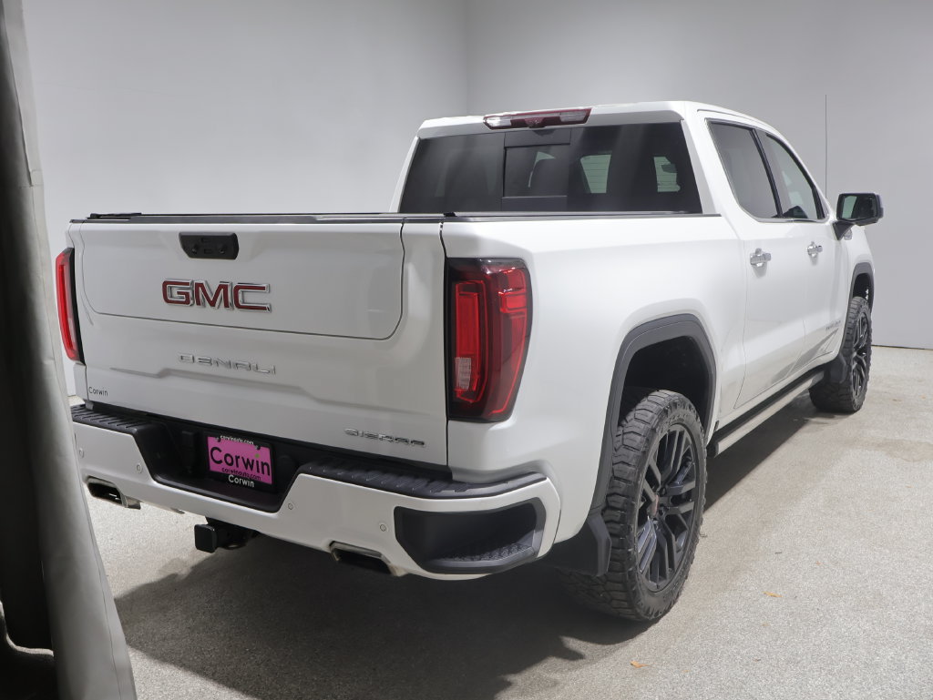 Used 2023 GMC Sierra 1500 Denali w/ Denali Reserve Package AWD/4WD image 2
