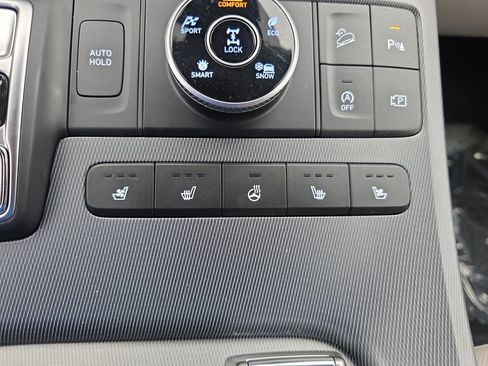 Used 2024 Hyundai Palisade Limited AWD/4WD image 30