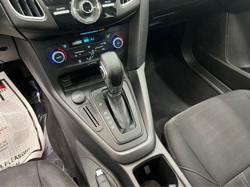 Used 2018 Ford Focus SEL image 21