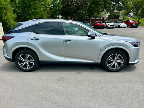 Used 2023 Lexus RX 350 Premium w/ Accessory Package AWD/4WD image 4