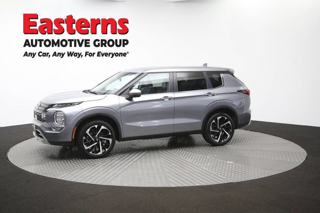 Used 2024 Mitsubishi Outlander SE AWD/4WD image 60