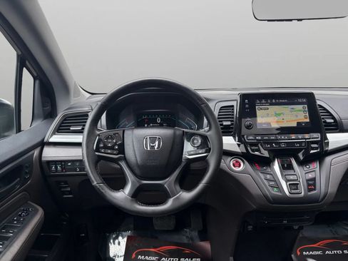 Used 2018 Honda Odyssey Touring image 30