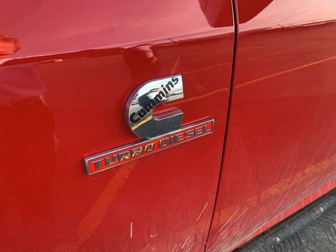 Used 2024 RAM 2500 Tradesman w/ Chrome Appearance Group image 3