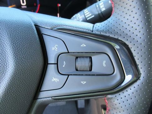 Used 2024 Chevrolet TrailBlazer RS image 19