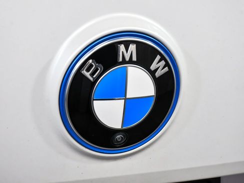 Used 2024 BMW iX xDrive50 w/ Sport Package AWD/4WD image 89