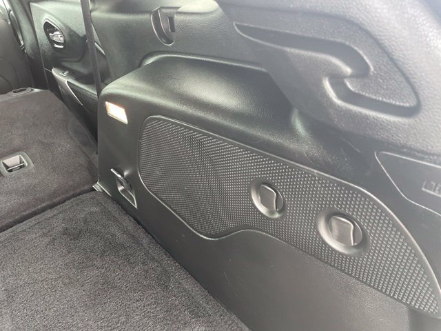 Used 2018 Jeep Cherokee Overland w/ Technology Group AWD/4WD image 62