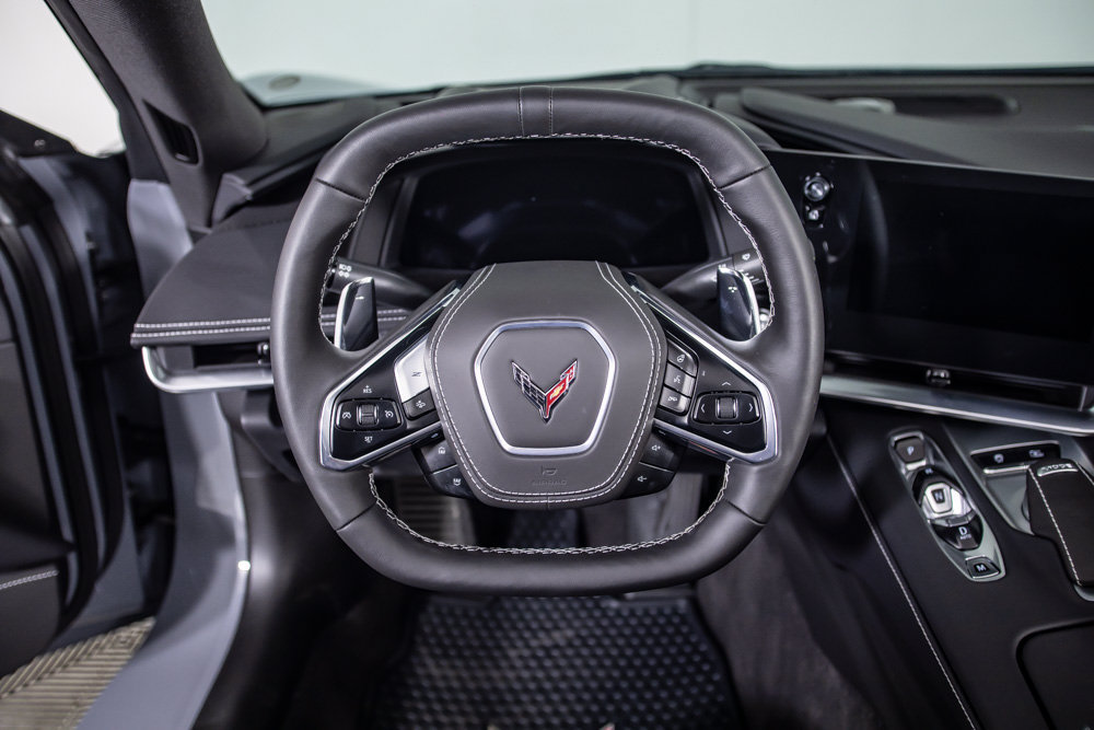 Used 2025 Chevrolet Corvette Stingray Preferred Conv w/ Z51 Performance Package RWD image 32