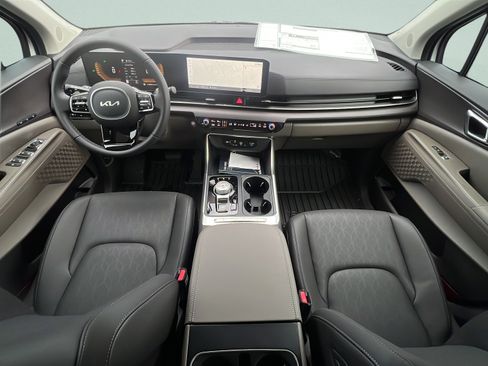 New 2026 Kia Carnival EX FWD image 12