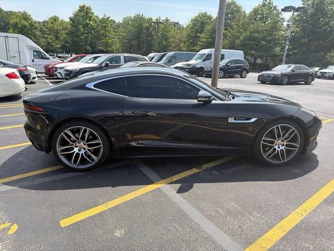 Used 2019 Jaguar F-TYPE R-Dynamic AWD/4WD image 2