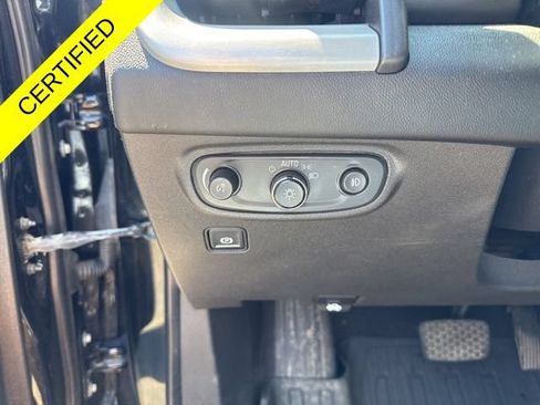 Used 2021 GMC Terrain SLT w/ Infotainment Package II AWD/4WD image 17