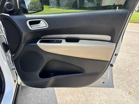 Used 2020 Dodge Durango SXT RWD image 9