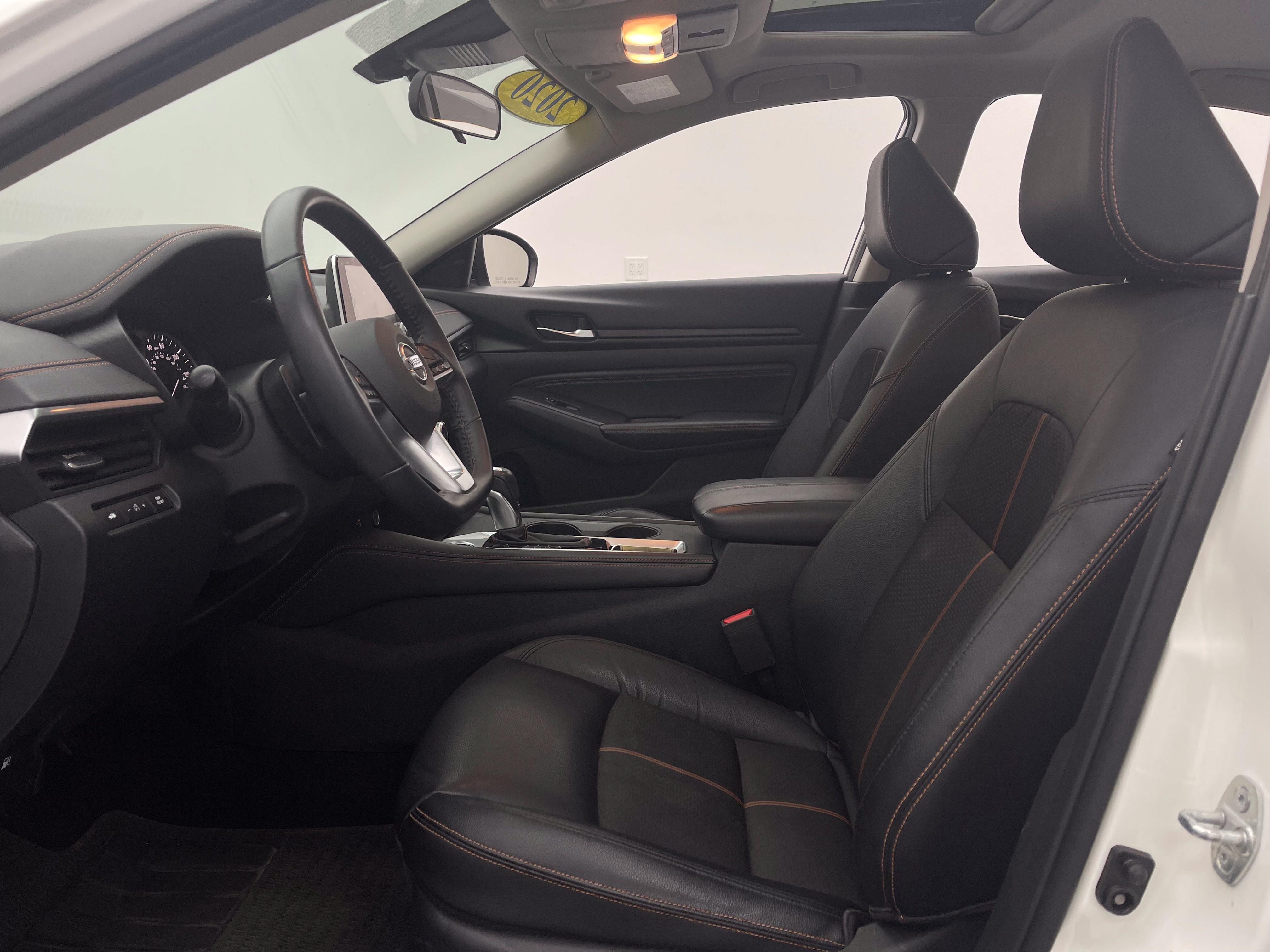 Used 2020 Nissan Altima 2.5 SR w/ Premium Package FWD image 17