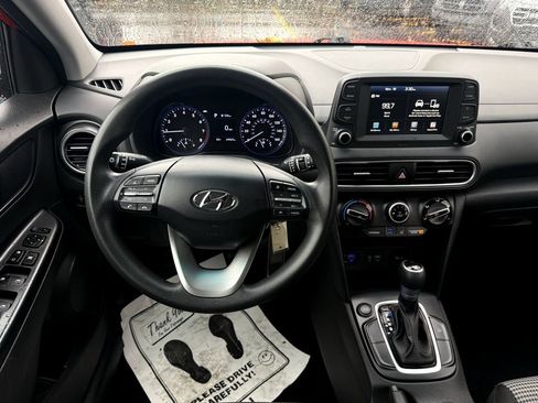 Used 2020 Hyundai Kona SE image 19
